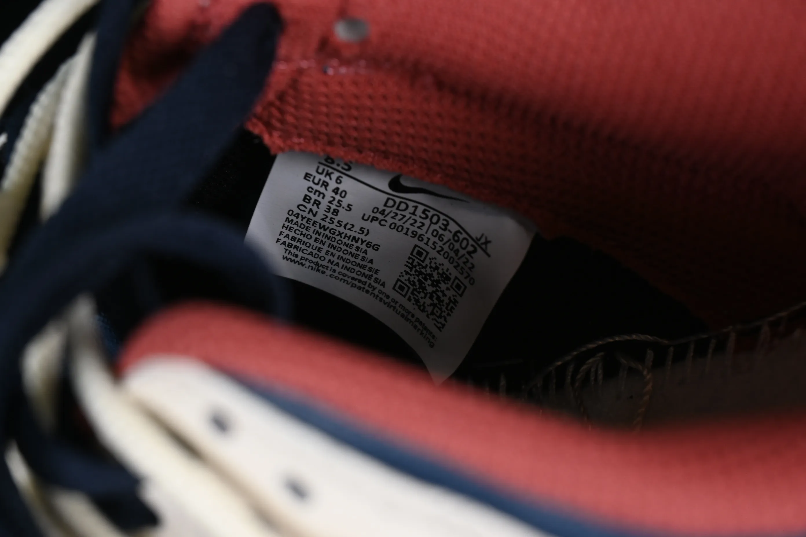 All categories Nk SB Dunk series Nk SB Dunk Low low-top sneakers J version Nk Dunk Low Retro customized version deconstructed strap low-top casual sneakers DD1503-602